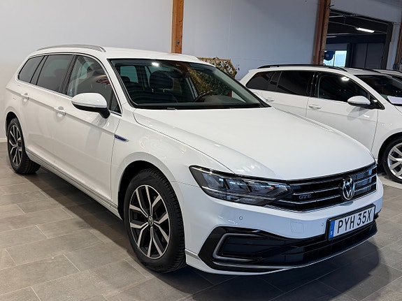 Volkswagen Passat 6 of 22