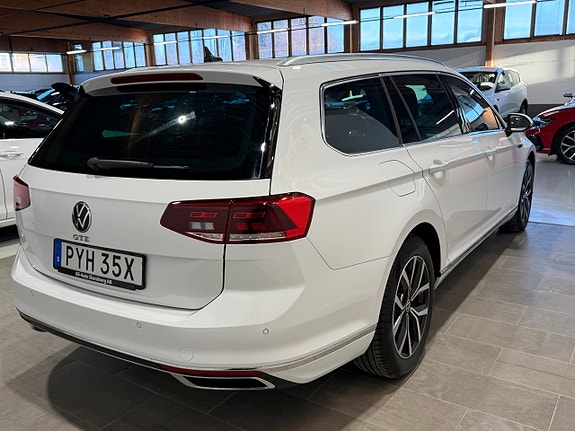 Volkswagen Passat 5 of 5