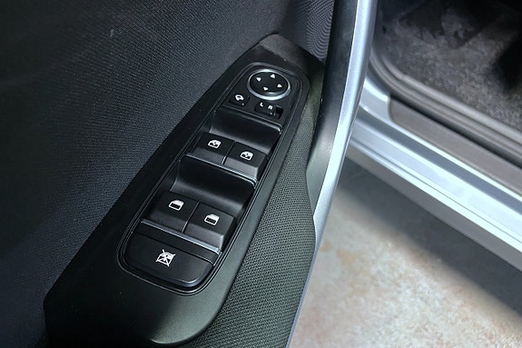 Kia Ceed 8 of 29
