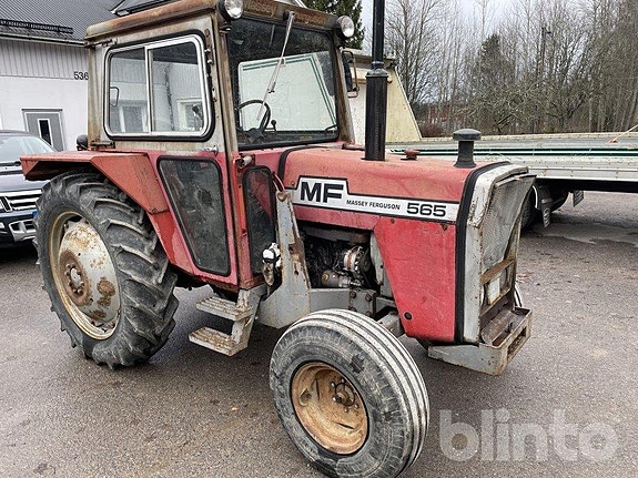 Massey Ferguson 565