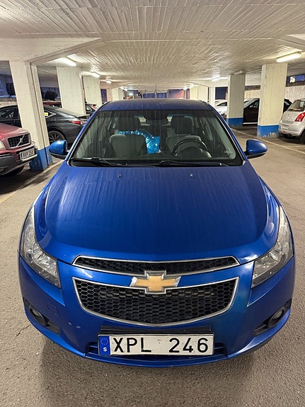 Chevrolet Cruze 3 of 5