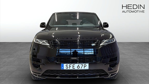 Land Rover Range Rover Sport 8 of 15