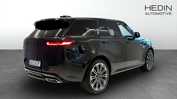 Land Rover Range Rover Sport 2 of 5