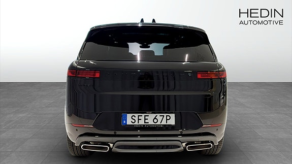 Land Rover Range Rover Sport 7 of 15