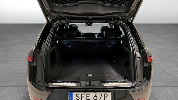 Land Rover Range Rover Sport 10 of 15