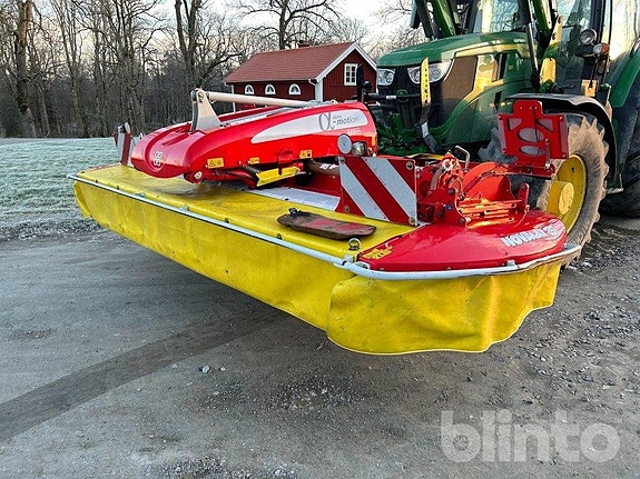 1 Frontmonterat slåtteraggregat & 1 Bakmonterat  Pöttinger