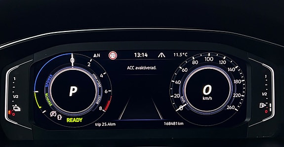 Volkswagen Passat 15 of 30