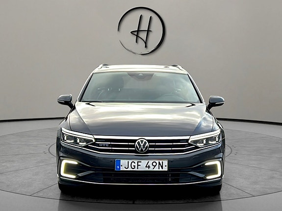 Volkswagen Passat 3 of 5
