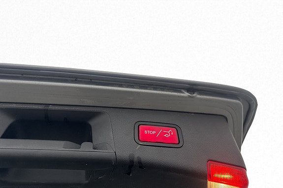 Mercedes-Benz E220 23 of 23