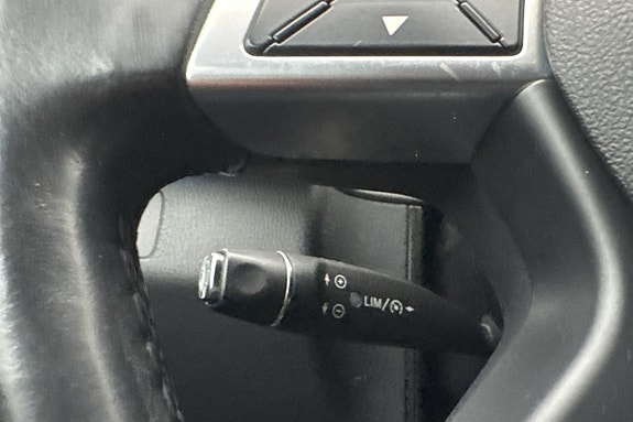 Mercedes-Benz E220 11 of 23