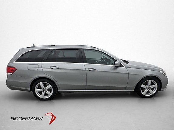 Mercedes-Benz E220 7 of 23