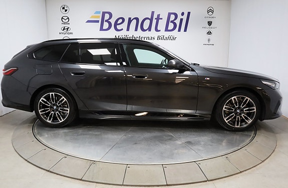 BMW 530e 20 of 27