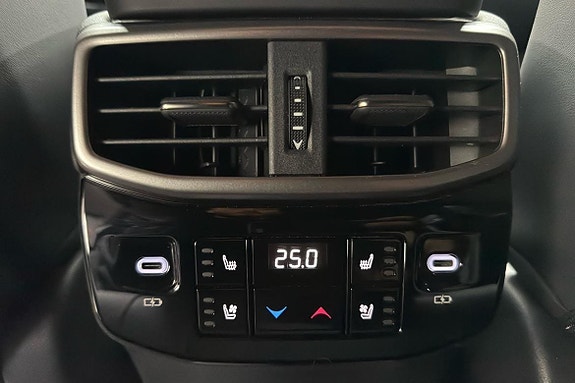 Lexus RX450h 13 of 14