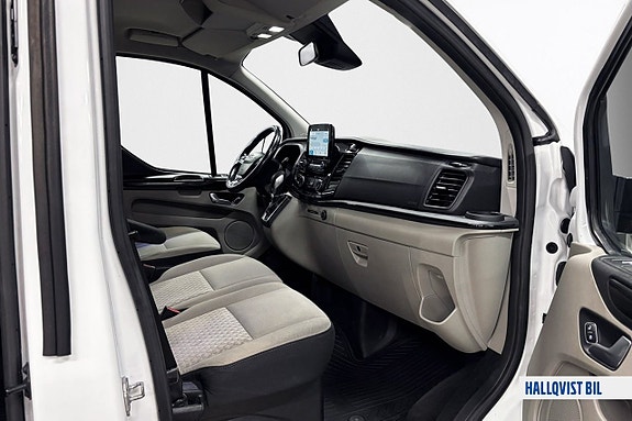 Ford Custom Tourneo 17 of 22