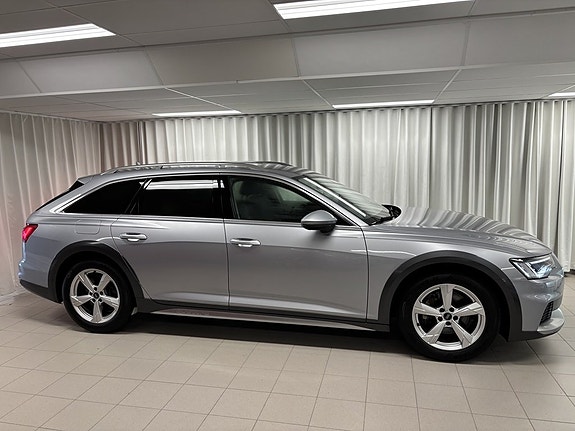 Audi A6 allroad 2 of 5