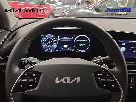 Kia Niro 10 of 15