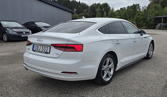 Audi A5 2 of 20