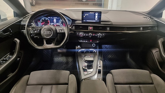 Audi A5 9 of 19