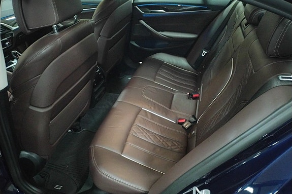 BMW 530e 11 of 13