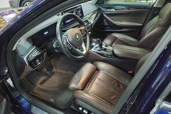 BMW 530e 10 of 13