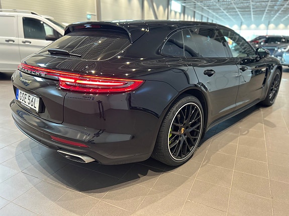 Porsche Panamera 4 4 of 11