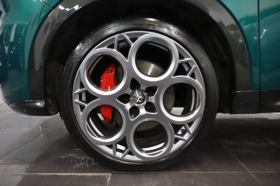 Alfa Romeo Tonale 2 of 22