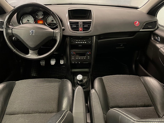 Peugeot 207 8 of 12