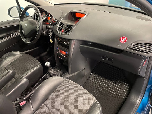 Peugeot 207 9 of 12