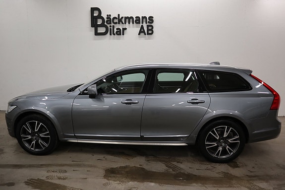 Volvo V90 Cross Country