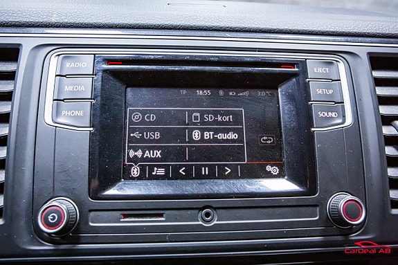 Volkswagen Multivan 22 of 24
