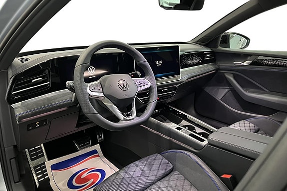 Volkswagen Passat 8 of 29