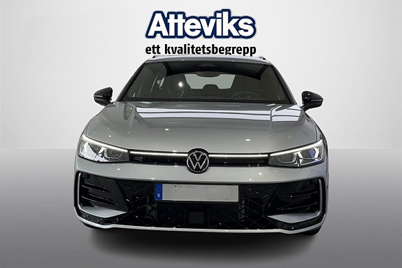 Volkswagen Passat 3 of 5