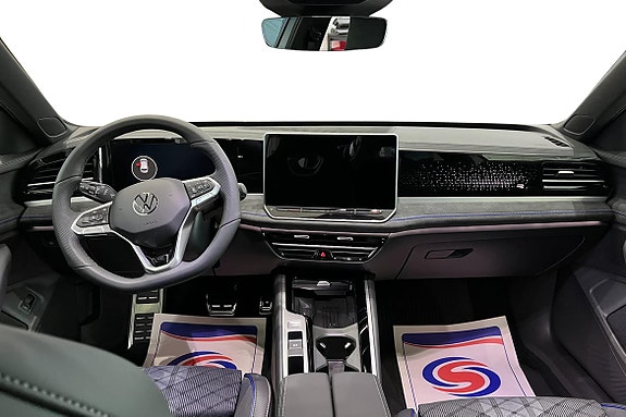Volkswagen Passat 7 of 29