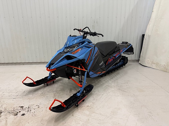 Yamaha Sidewinder XTX  146" LE