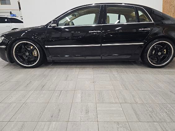 Volkswagen Phaeton 7 of 8