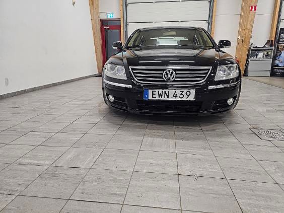 Volkswagen Phaeton 4 of 8