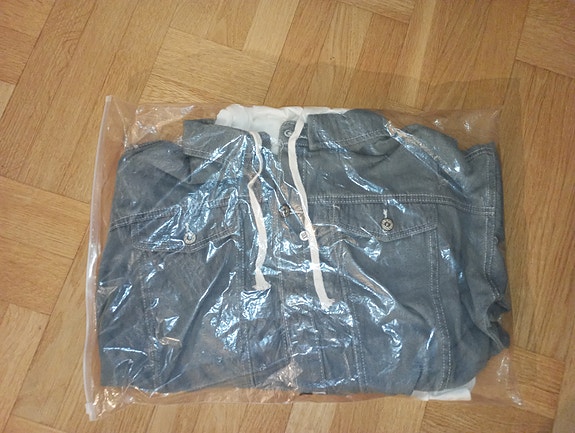 Product image 8 of 9