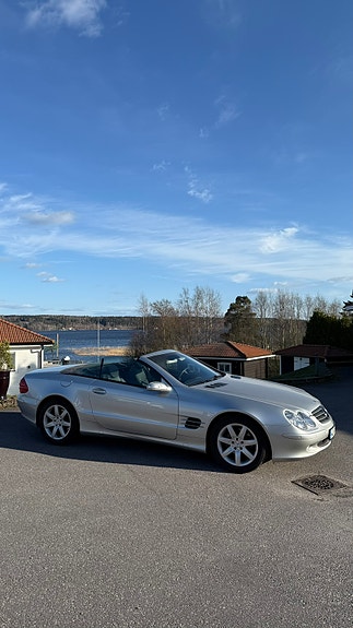 Mercedes-Benz SL350 3 of 7