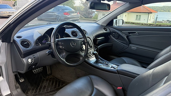 Mercedes-Benz SL350 9 of 13