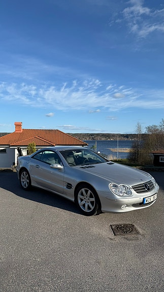 Mercedes-Benz SL350 4 of 7