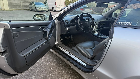 Mercedes-Benz SL350 10 of 13