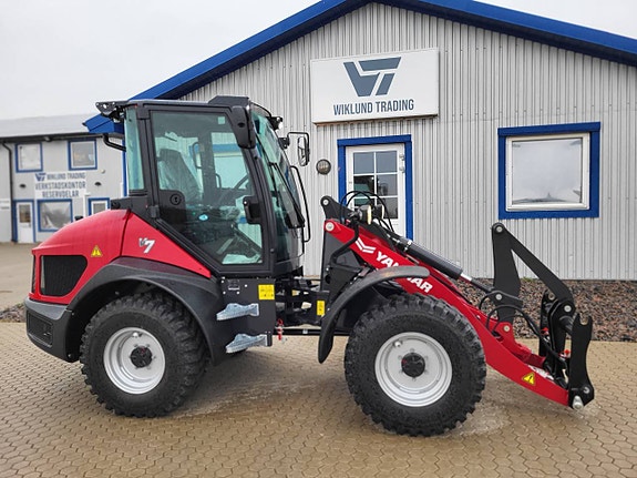 Yanmar V7 / lastmaskin / 4.250kg 2 of 9