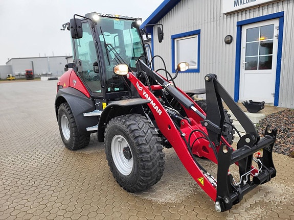 Yanmar V7 / lastmaskin / 4.250kg 3 of 9