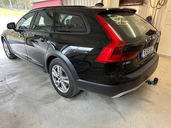 Volvo V90 Cross Country 4 of 5