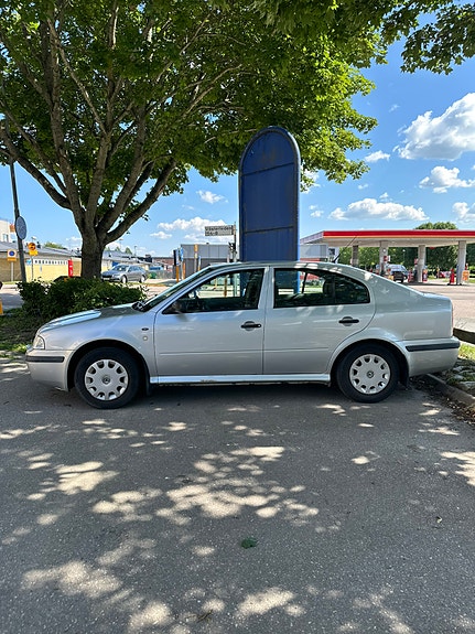 Skoda Octavia 4 of 12