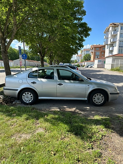 Skoda Octavia 6 of 12