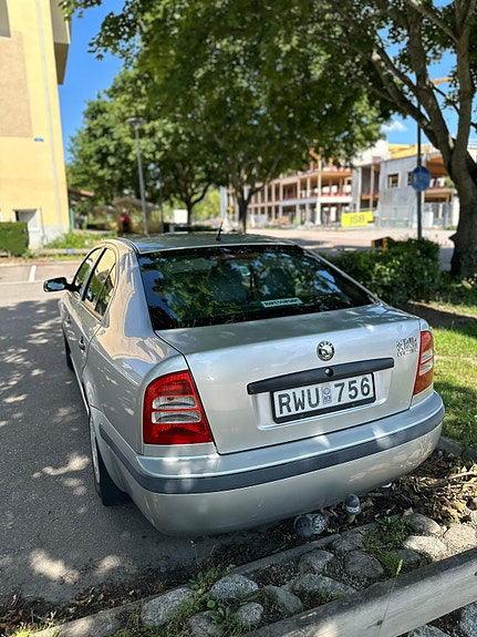 Skoda Octavia 3 of 12