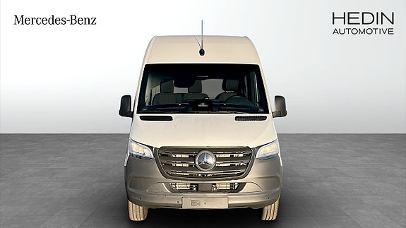 Mercedes-Benz Sprinter 412 8 of 12