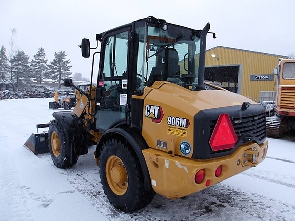 CAT 906 M 5 of 7