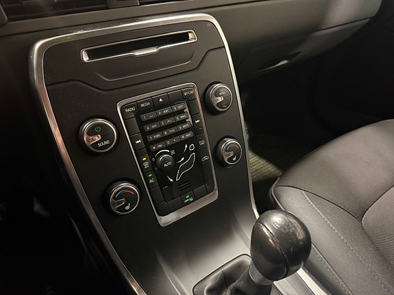 Volvo V70 13 of 20